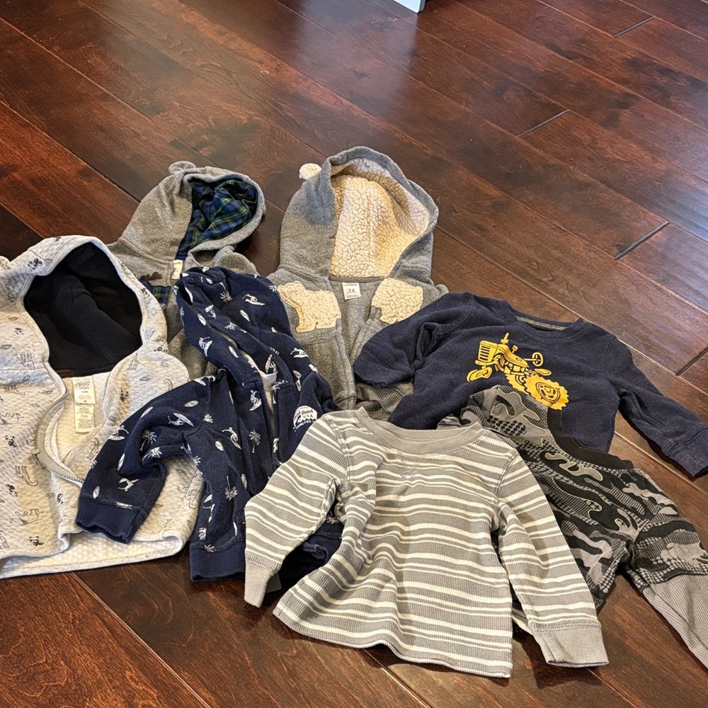 4 zip up jackets and 3 long sleeve t’s